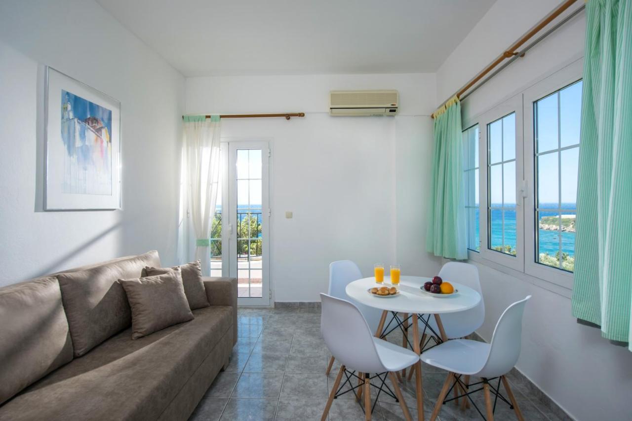 Elena'S Beach Garden By Estia Ferma Exterior photo